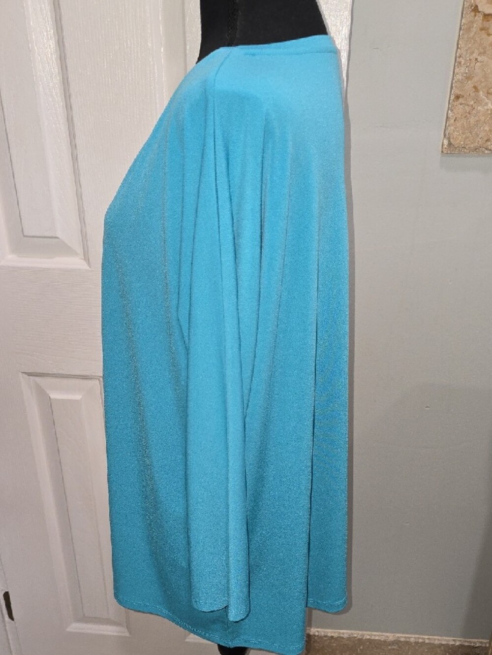 Classic V-Neck Turquoise Top Size XL - Picture 6 of 11